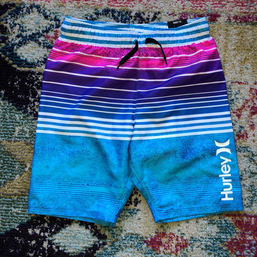 New with tags Hurley swim trunks - Picture 1 of 2